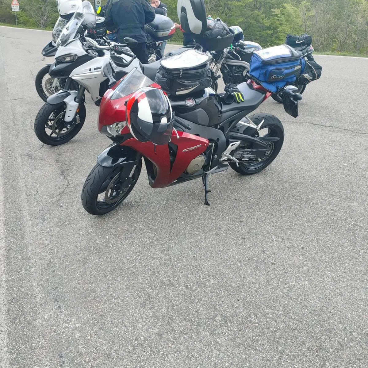 Honda CBR 1000 RR Fireblade (2008 - 11) (2)