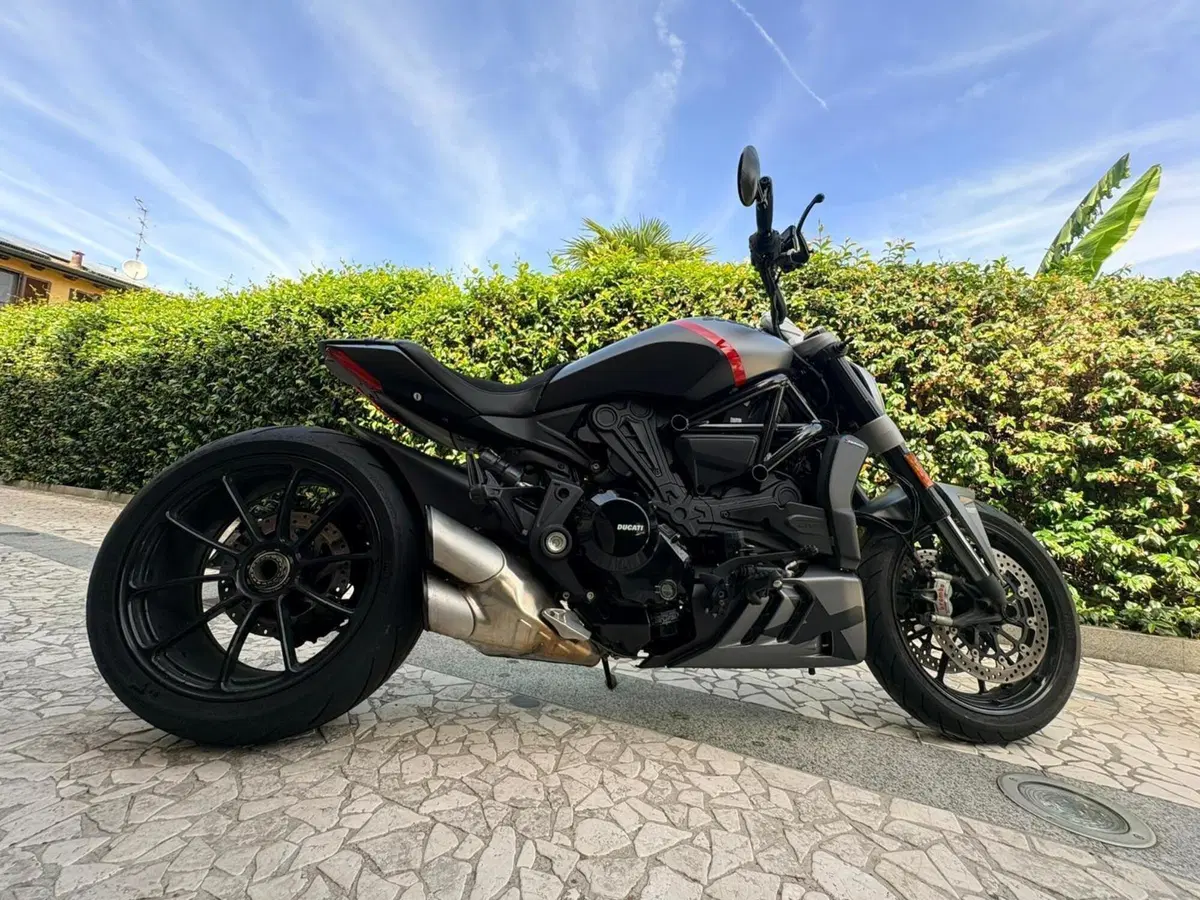 Ducati XDiavel 1262 Black Star (2021)