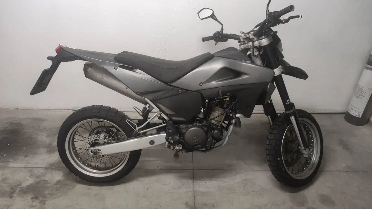 Husqvarna SM 610 (2008) (3)