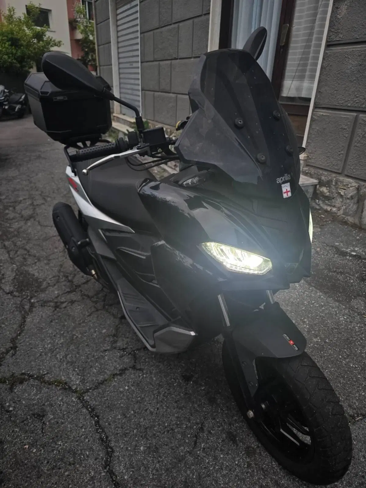Aprilia SR GT 200 (2022 - 24)
