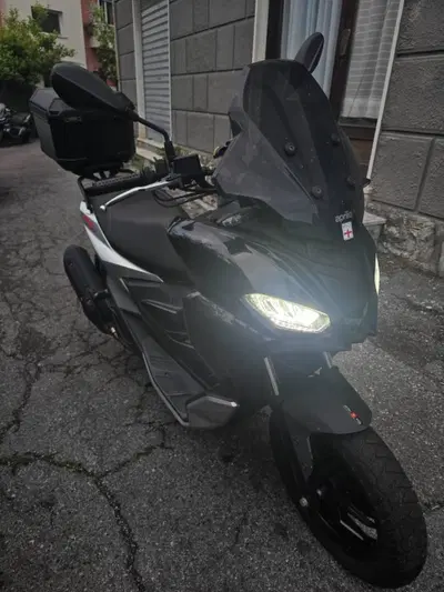 Aprilia SR GT 200 (2022 - 24) usata