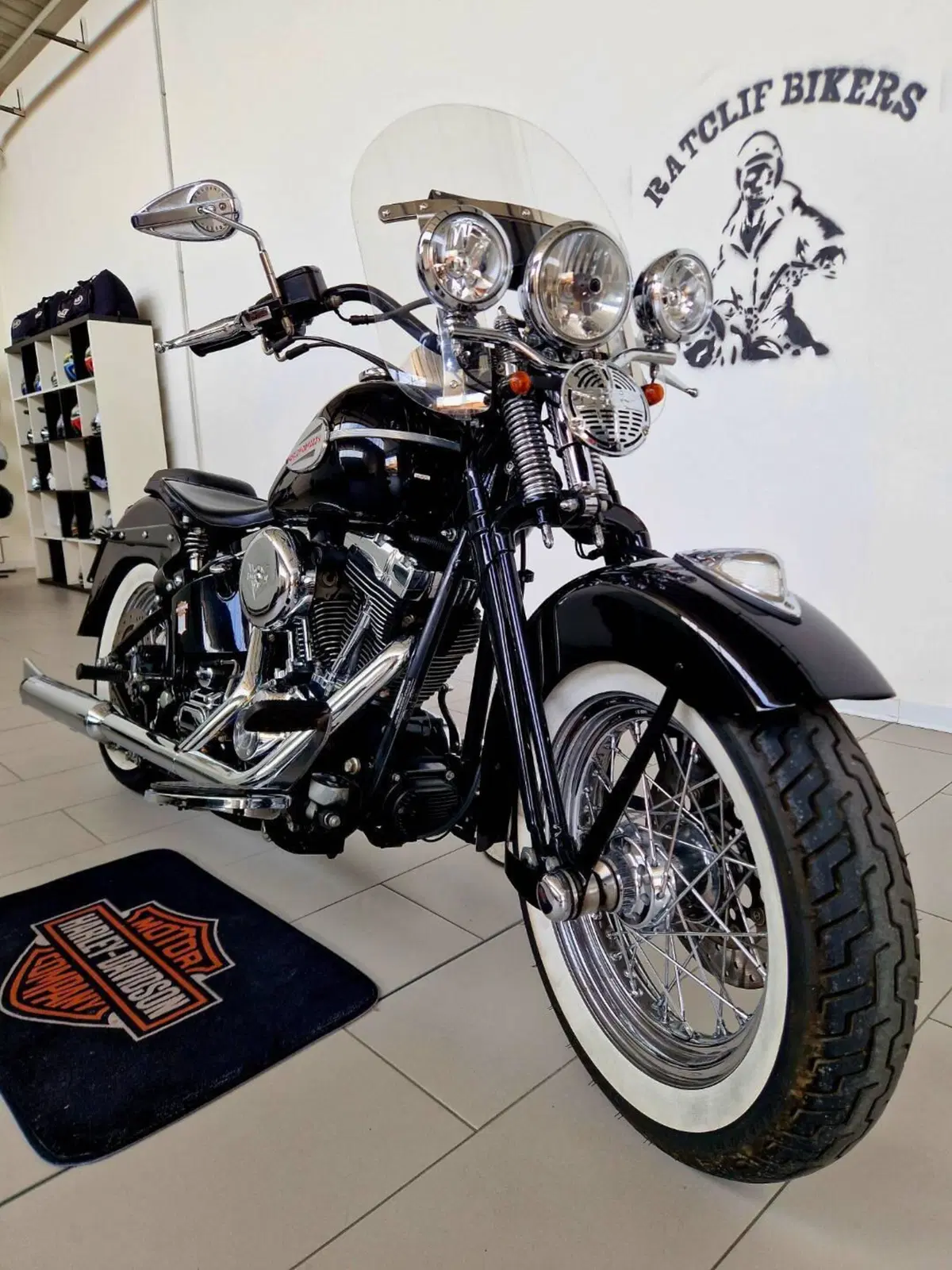 Harley-Davidson 1450 Heritage Springer Classic (2005 - 07) - FLSTSC (2)
