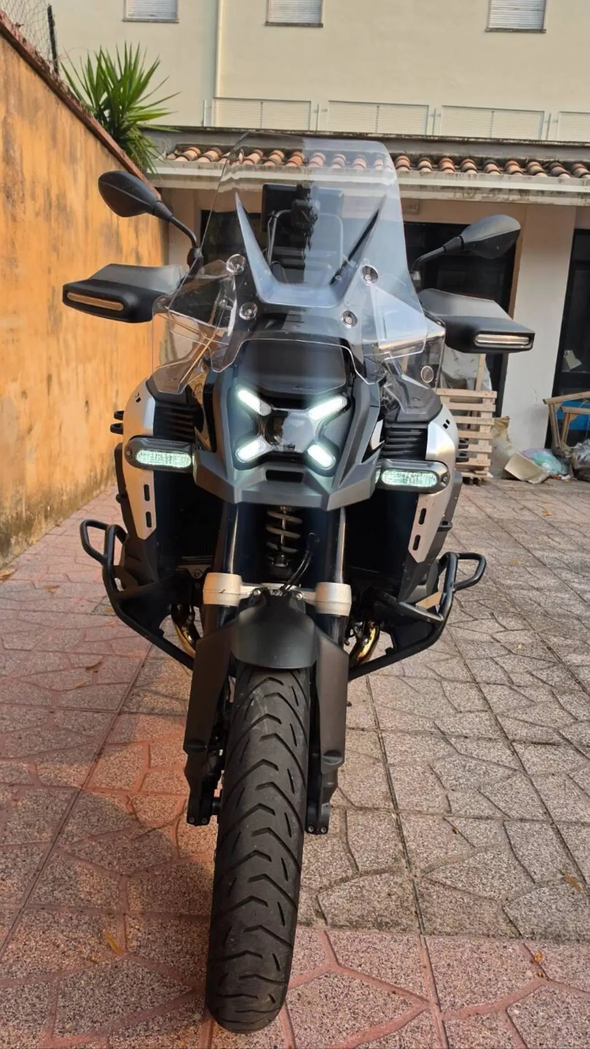 Bmw R 1300 GS Adventure ASA (2025 - 26) (10)