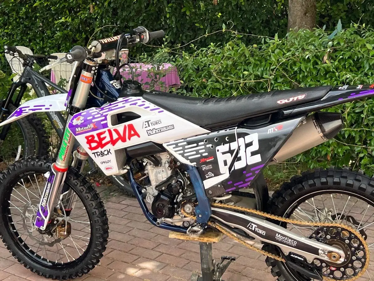 Husqvarna FC 250 (2025) (2)