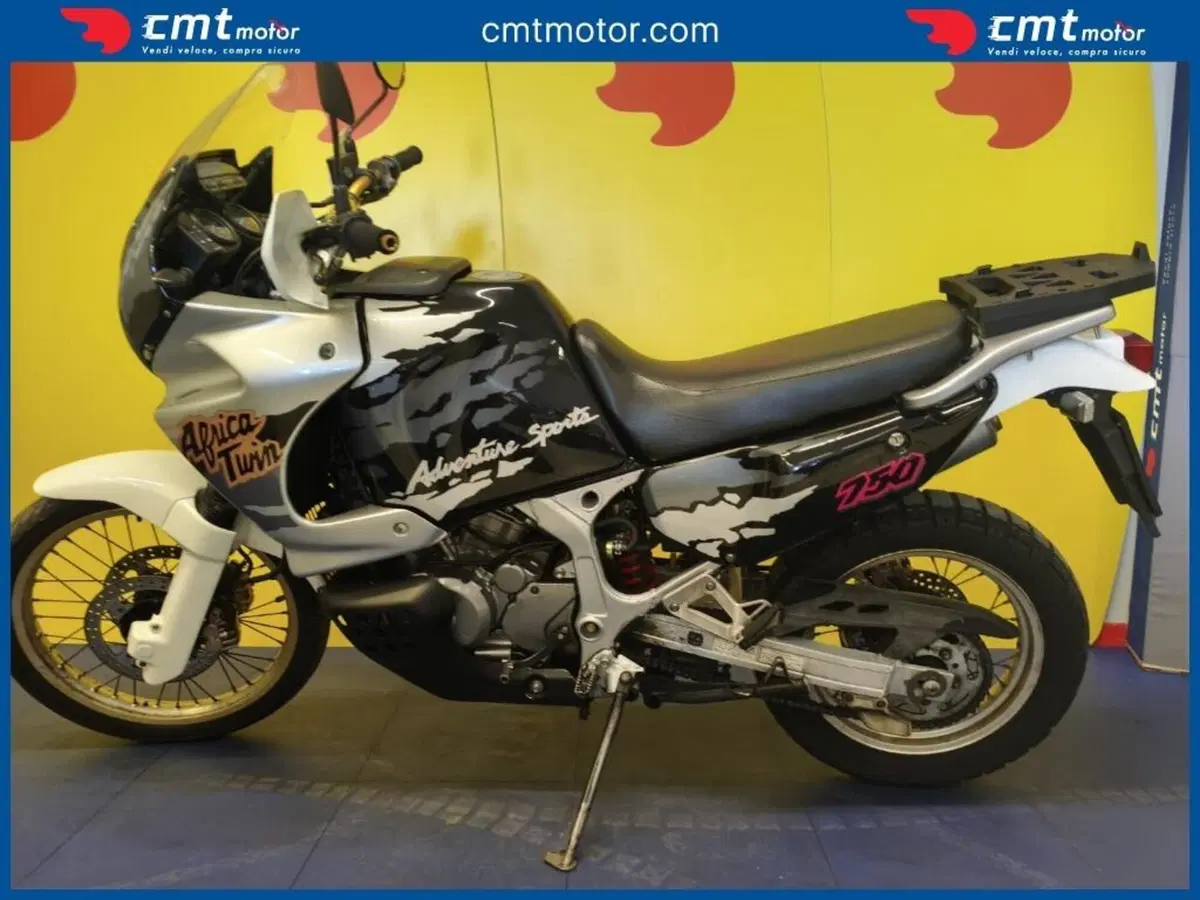 Honda Africa Twin XRV 750 (1993 - 95) (5)