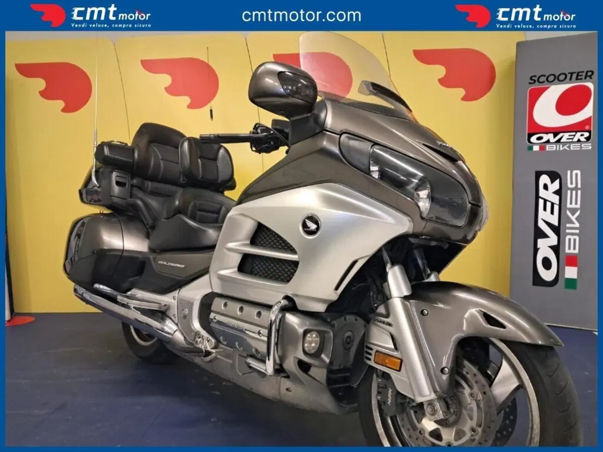 Honda GL 1800 Gold Wing (2012 - 17) (2)
