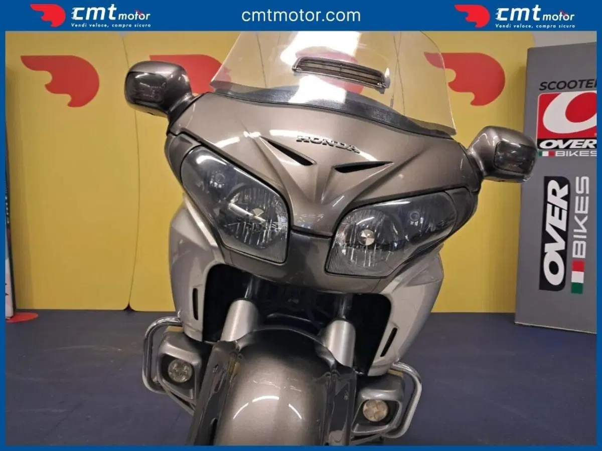 Honda GL 1800 Gold Wing (2012 - 17) (3)