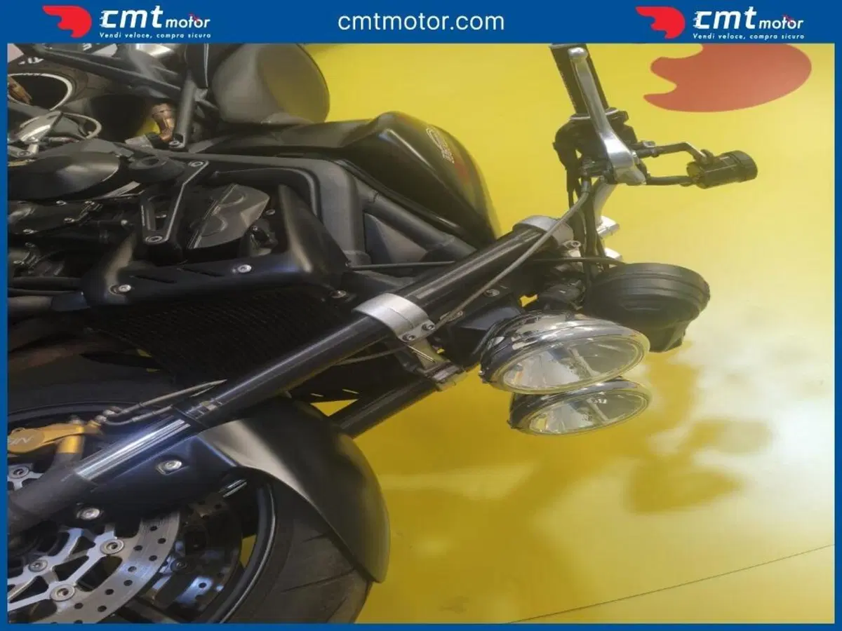 Triumph Street Triple R (2009 - 12) (6)
