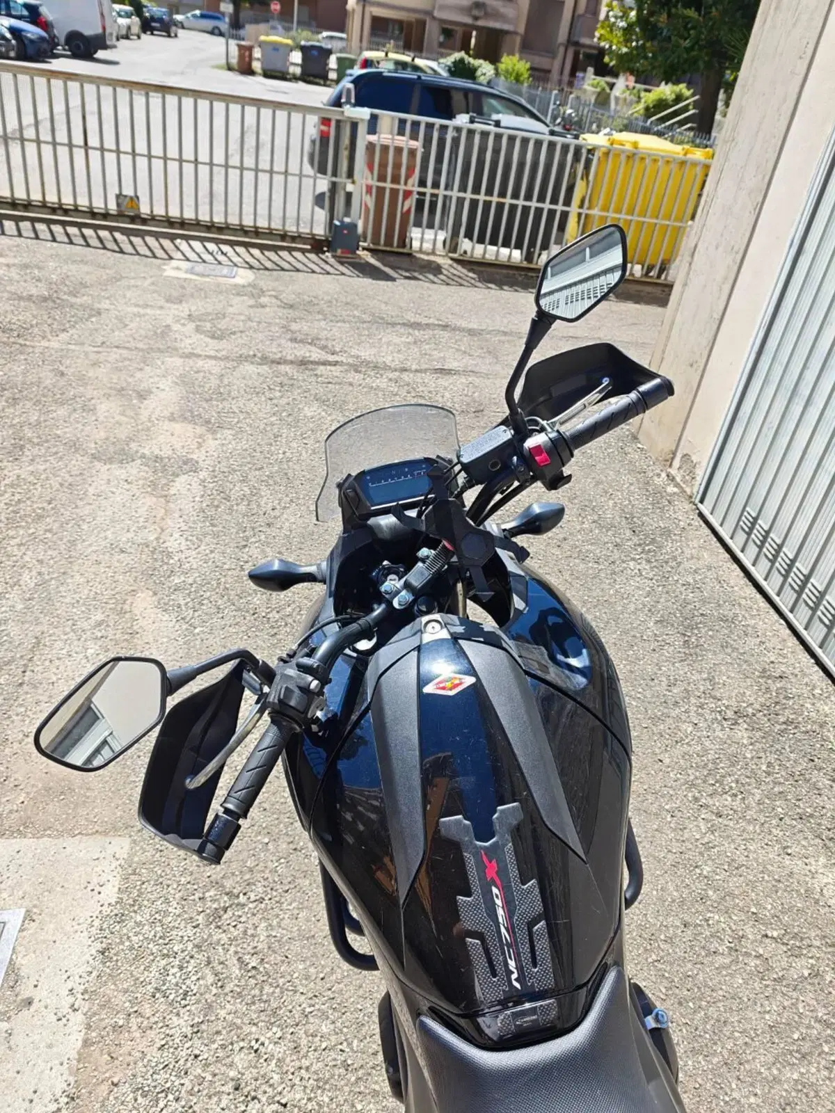 Honda NC 750 X ABS (2014 - 15) (6)
