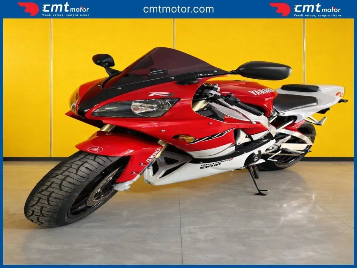 Yamaha YZF R1 (1998 - 99) (2)