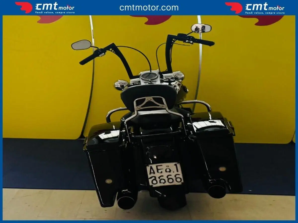 Harley-Davidson 1450 Road King Classic (1999 - 02) - FLHRCI (4)