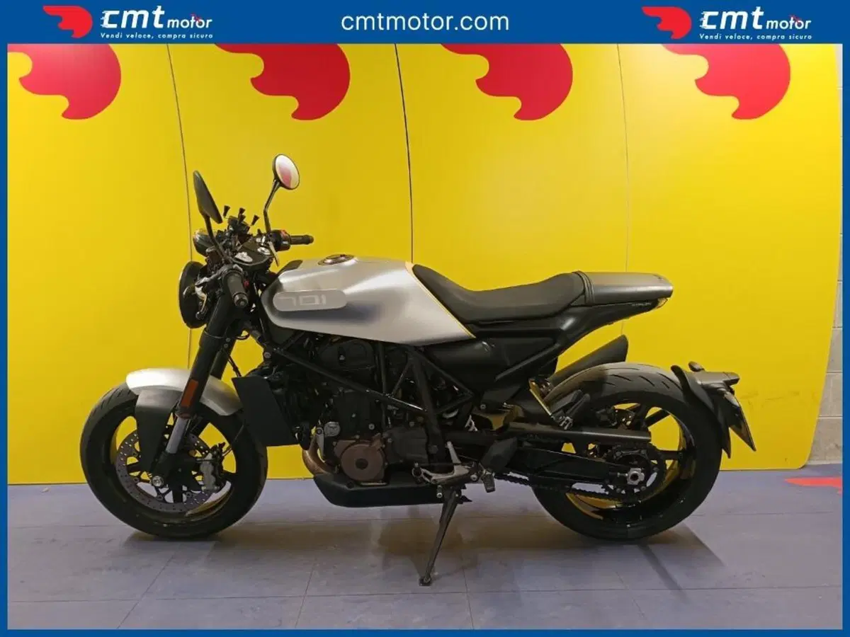 Husqvarna Vitpilen 701 (2020) (3)