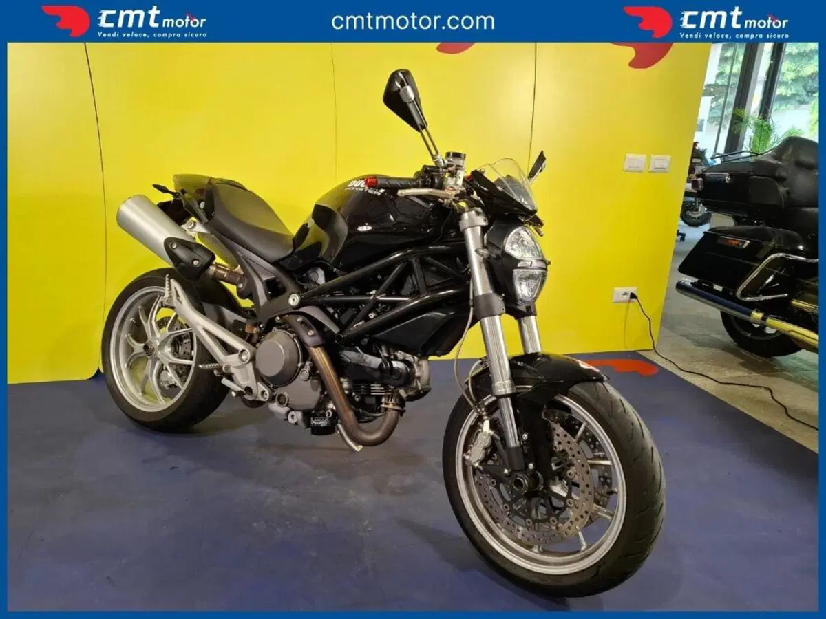 Ducati Monster 1100 (2009 - 10) (7)