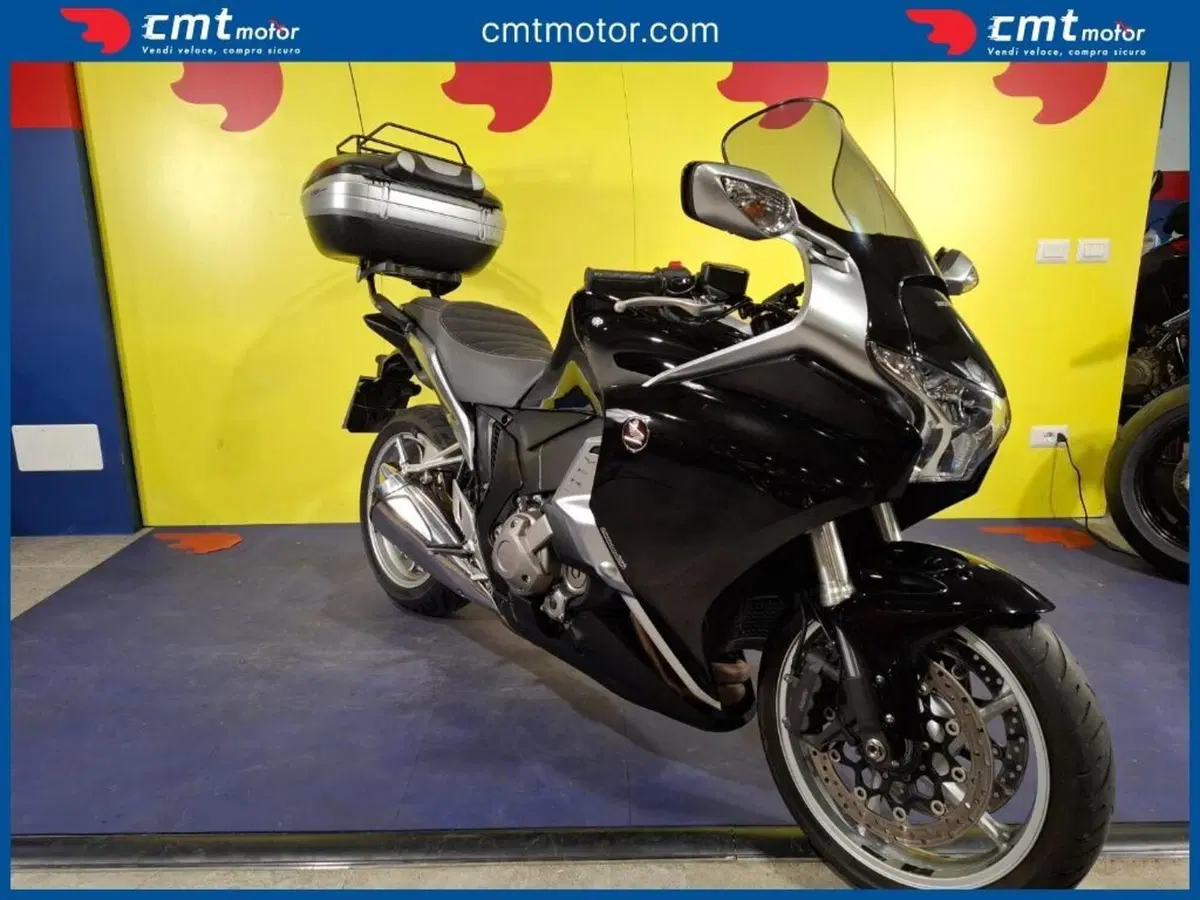 Honda VFR 1200 F DCT ABS (2010 - 16) (2)