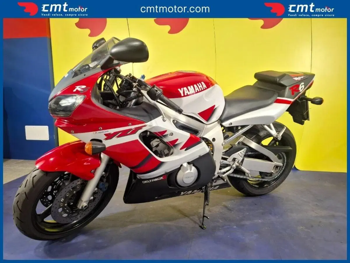 Yamaha YZF R6 (1999 - 00) (5)