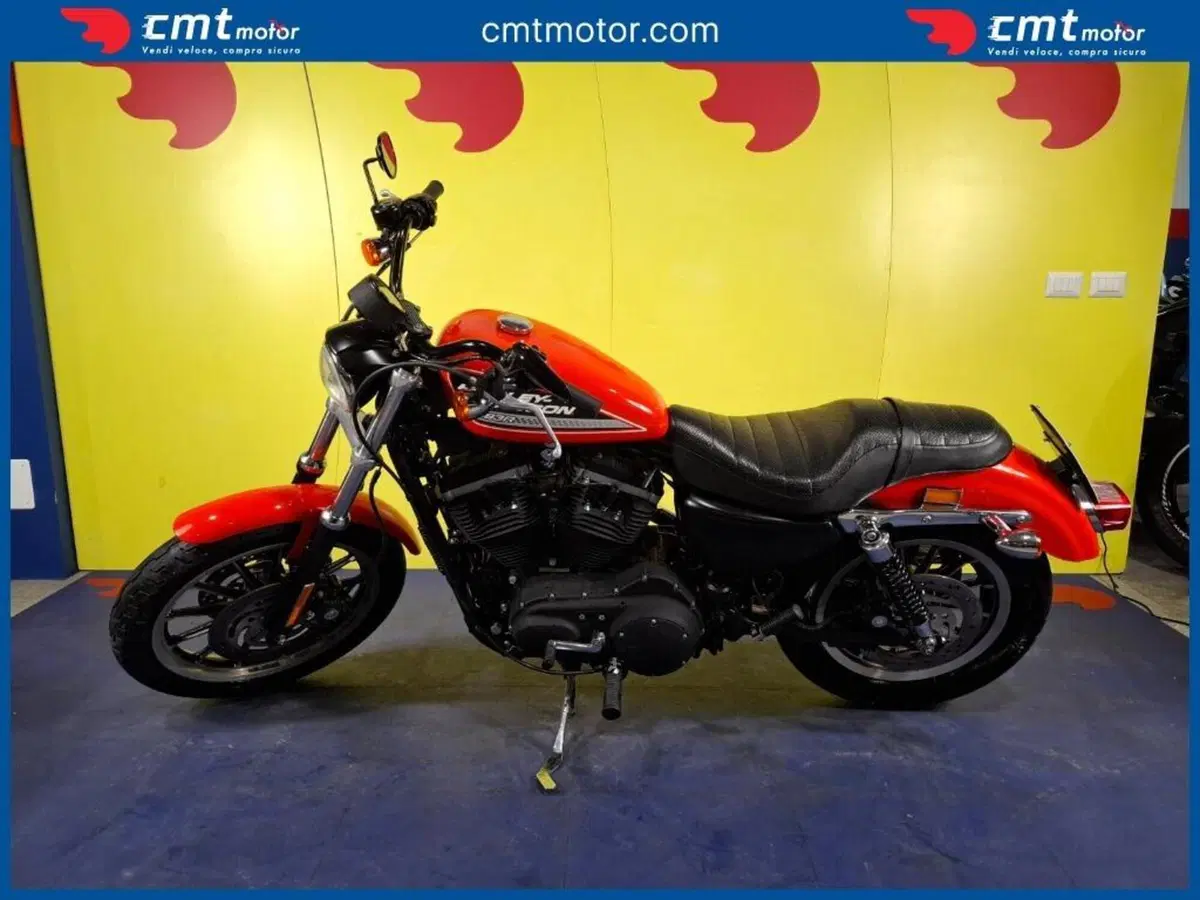 Harley-Davidson 883 R (2004 - 05) - XL 883R (2)