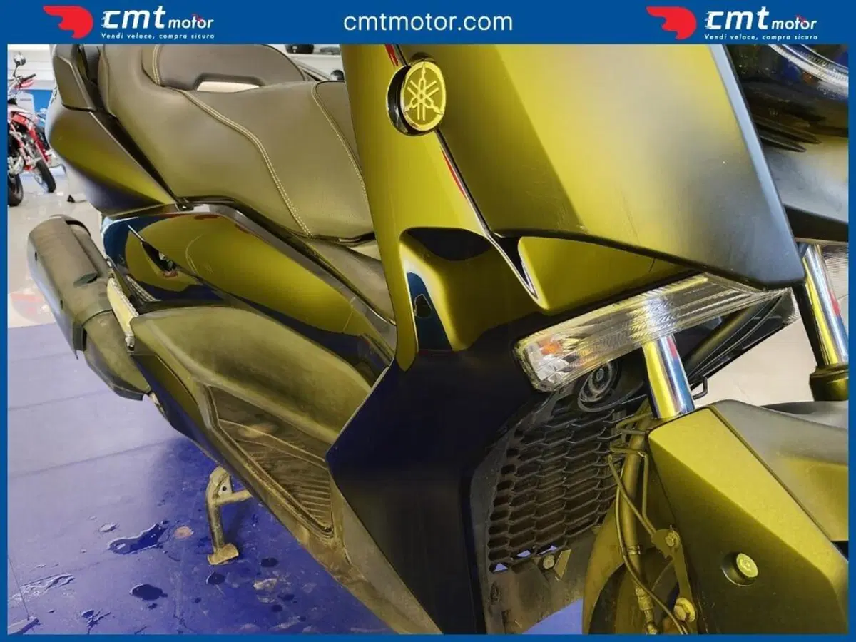 Yamaha X-Max 300 Iron Max (2019 - 20) (8)