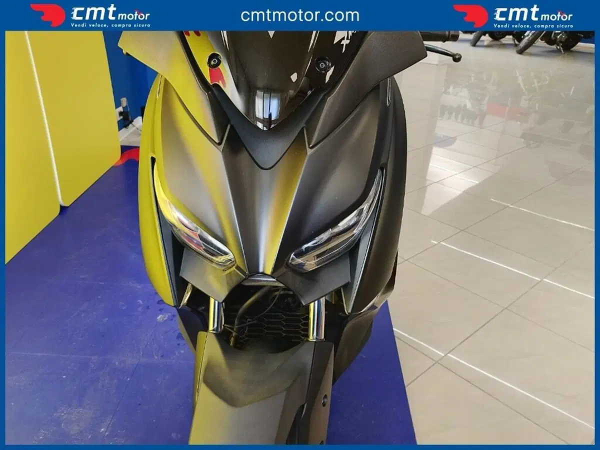 Yamaha X-Max 300 Iron Max (2019 - 20) (12)