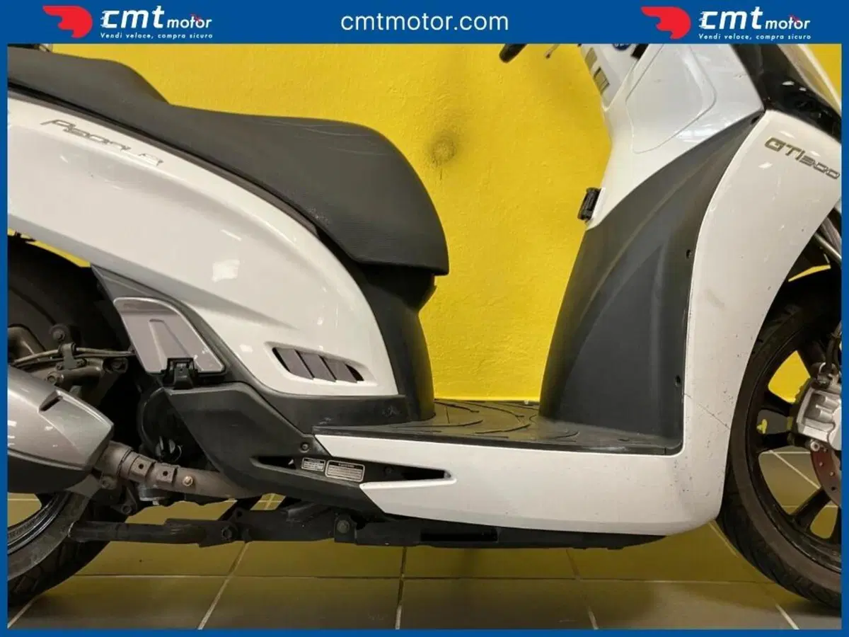 Kymco People 300i GT (2010 - 17) (7)