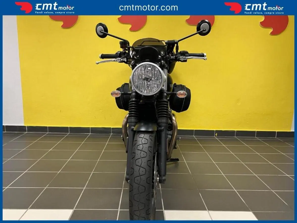 Triumph Street Twin 900 (2017 - 18) (2)