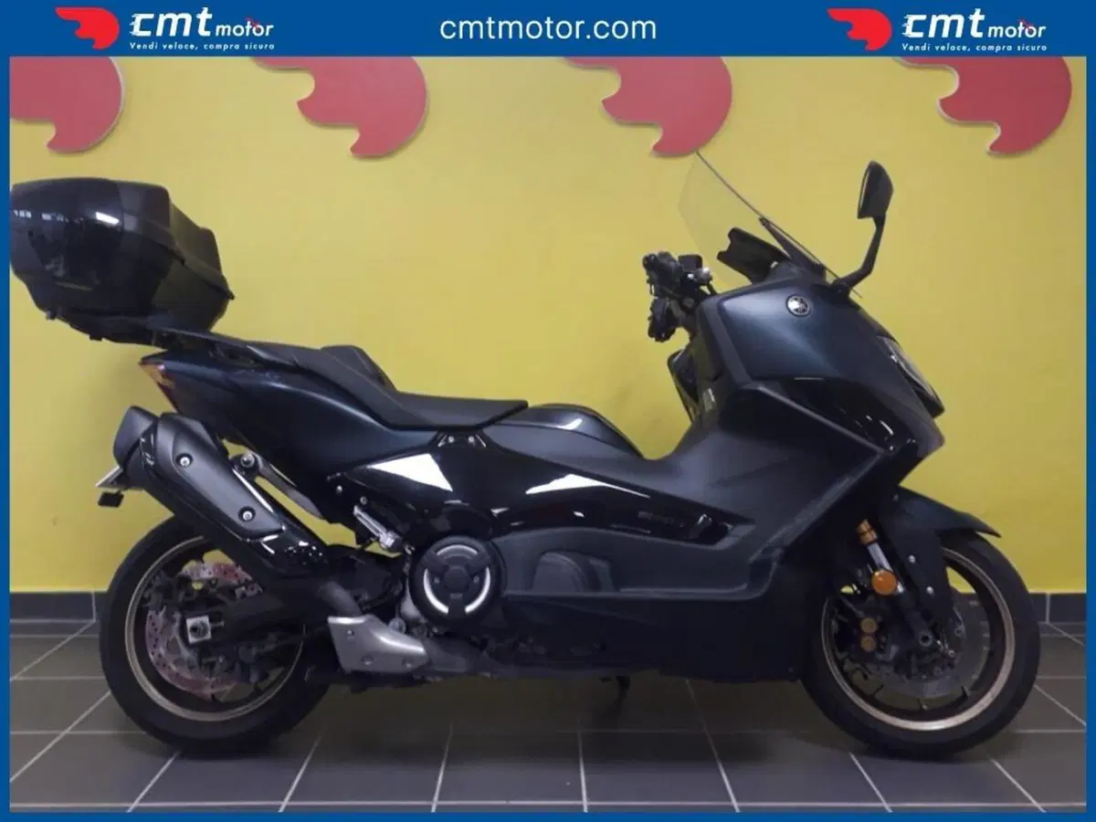 Yamaha T-Max 560 Tech Max (2021)