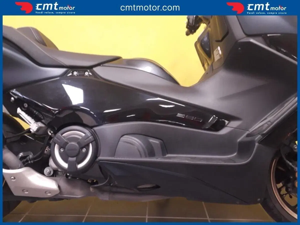 Yamaha T-Max 560 Tech Max (2021) (7)