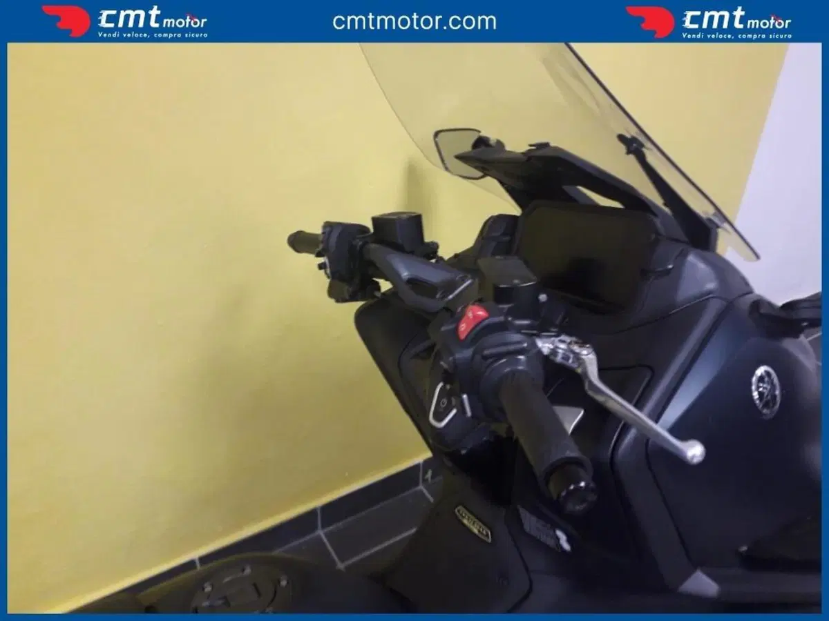 Yamaha T-Max 560 Tech Max (2021) (9)
