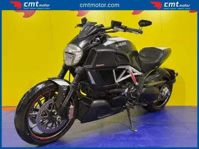 Ducati Diavel 1200 Carbon (2014 - 16) usata