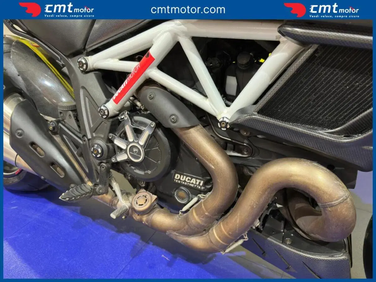 Ducati Diavel 1200 Carbon (2014 - 16) (8)