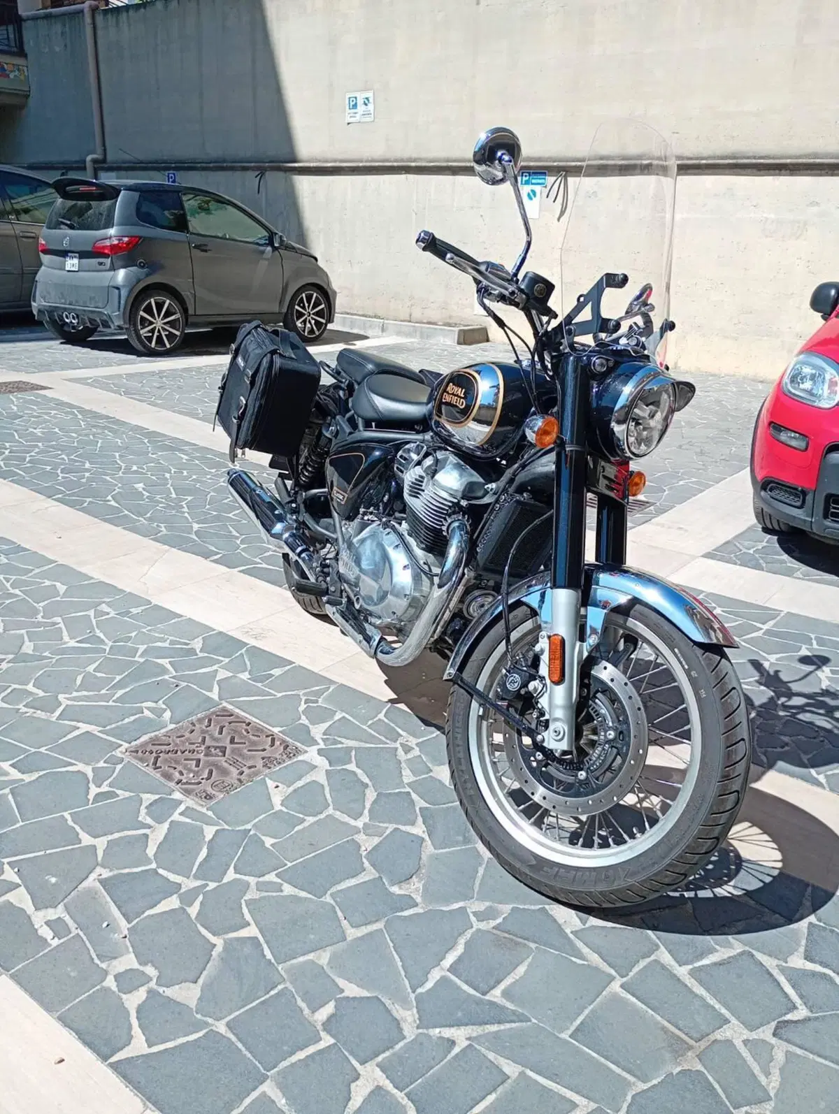 Royal Enfield Classic 650 (2025 - 26) (8)