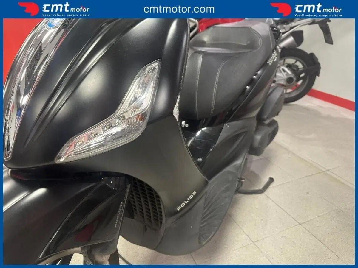 Piaggio Beverly 350 ABS (2016 - 20) (7)