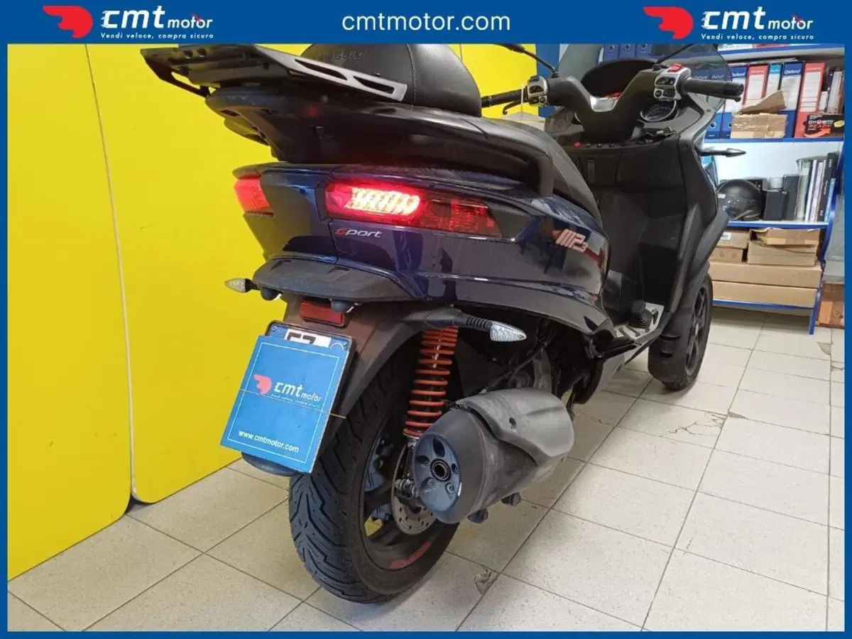Piaggio MP3 400 Sport ABS Hpe (2021 - 22) (2)
