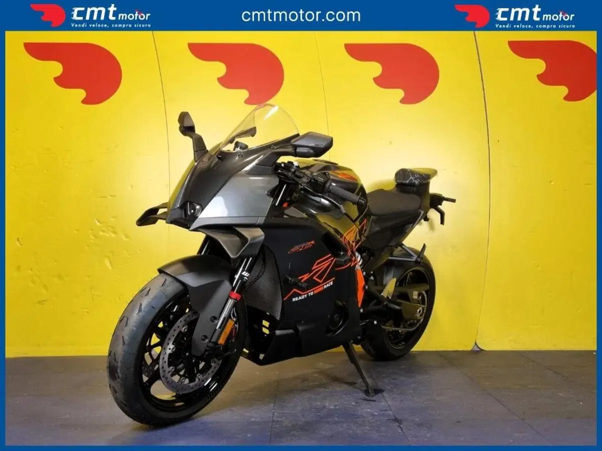 KTM 990 RC R (2026) (2)