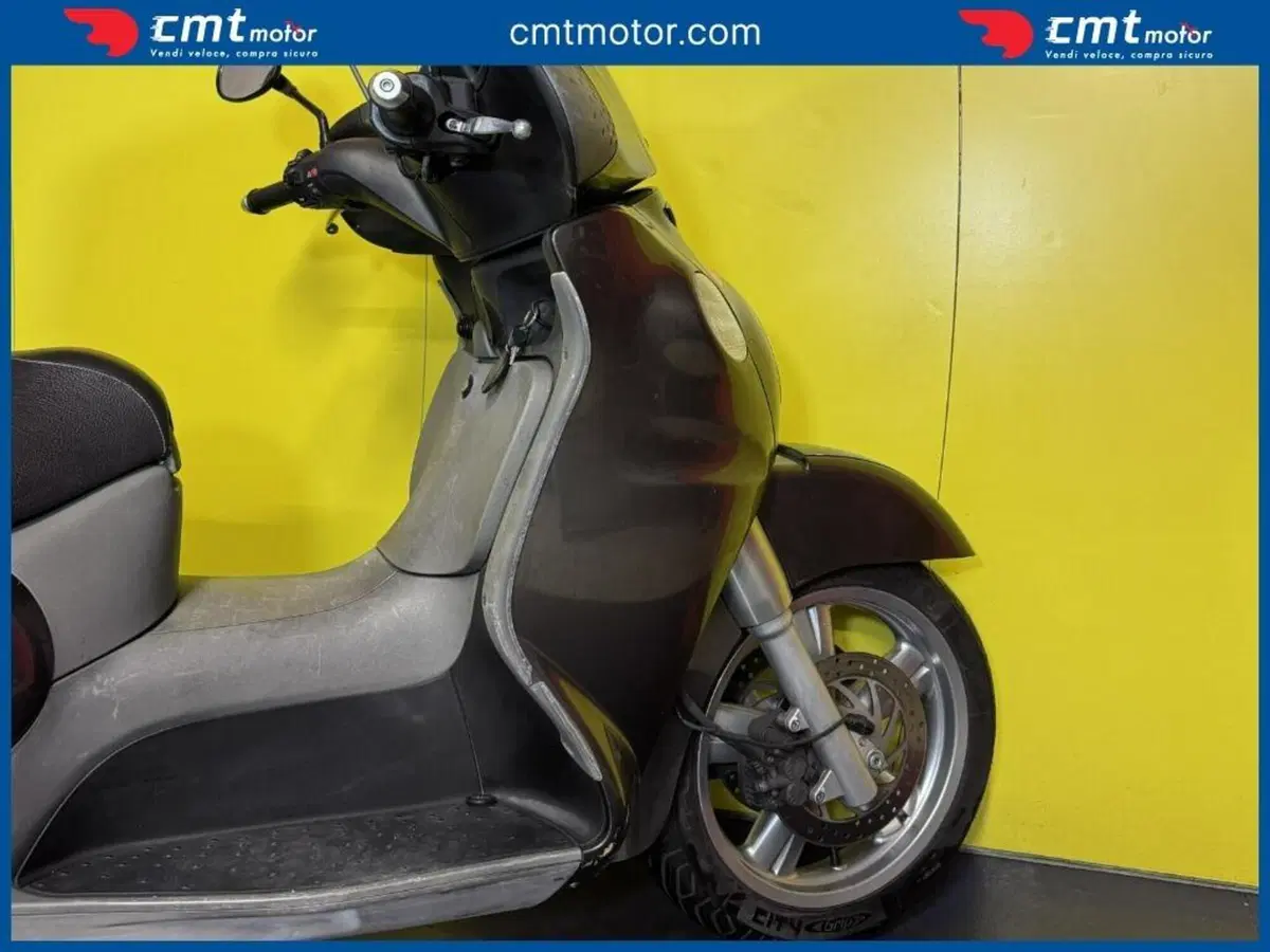 Aprilia Scarabeo 500 (2002 - 06) (6)
