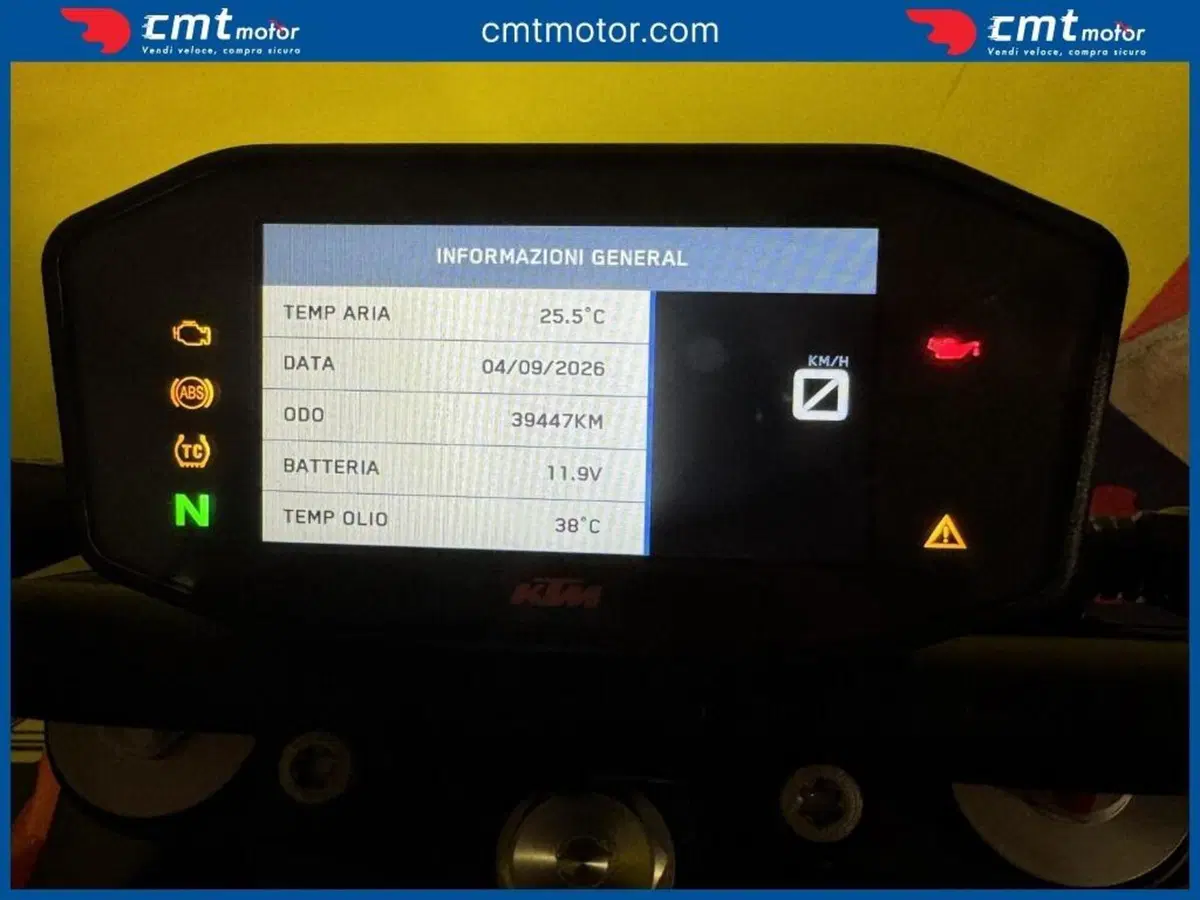 KTM 1290 Super Duke R (2019) (5)