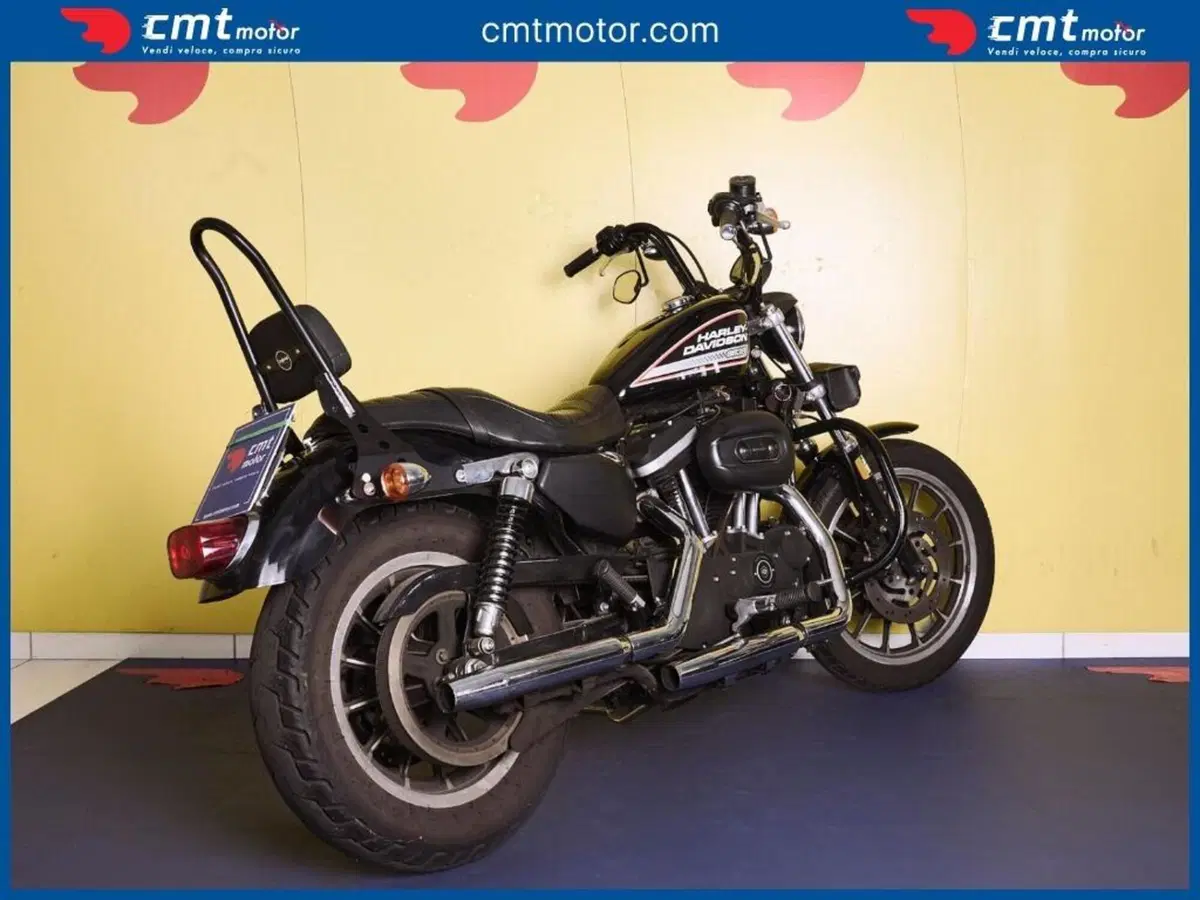 Harley-Davidson 883 R (2006 - 07) - XL 883R (2)