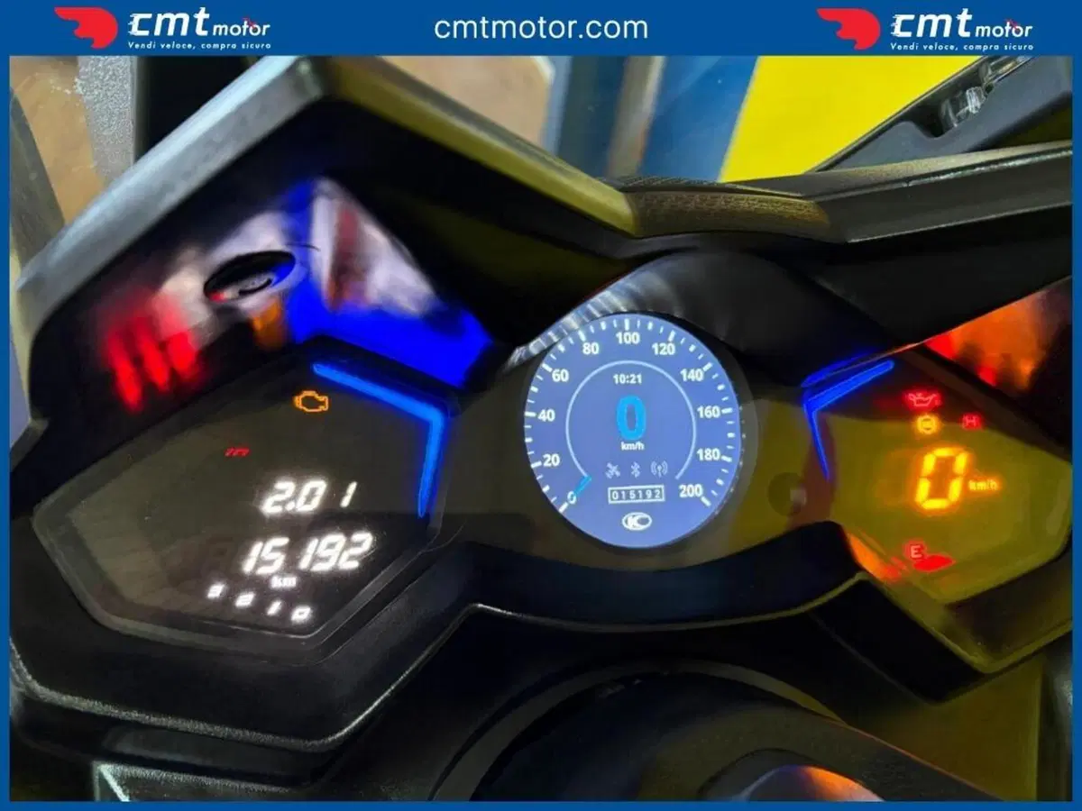 Kymco AK 550 ETS (2021 - 26) (5)