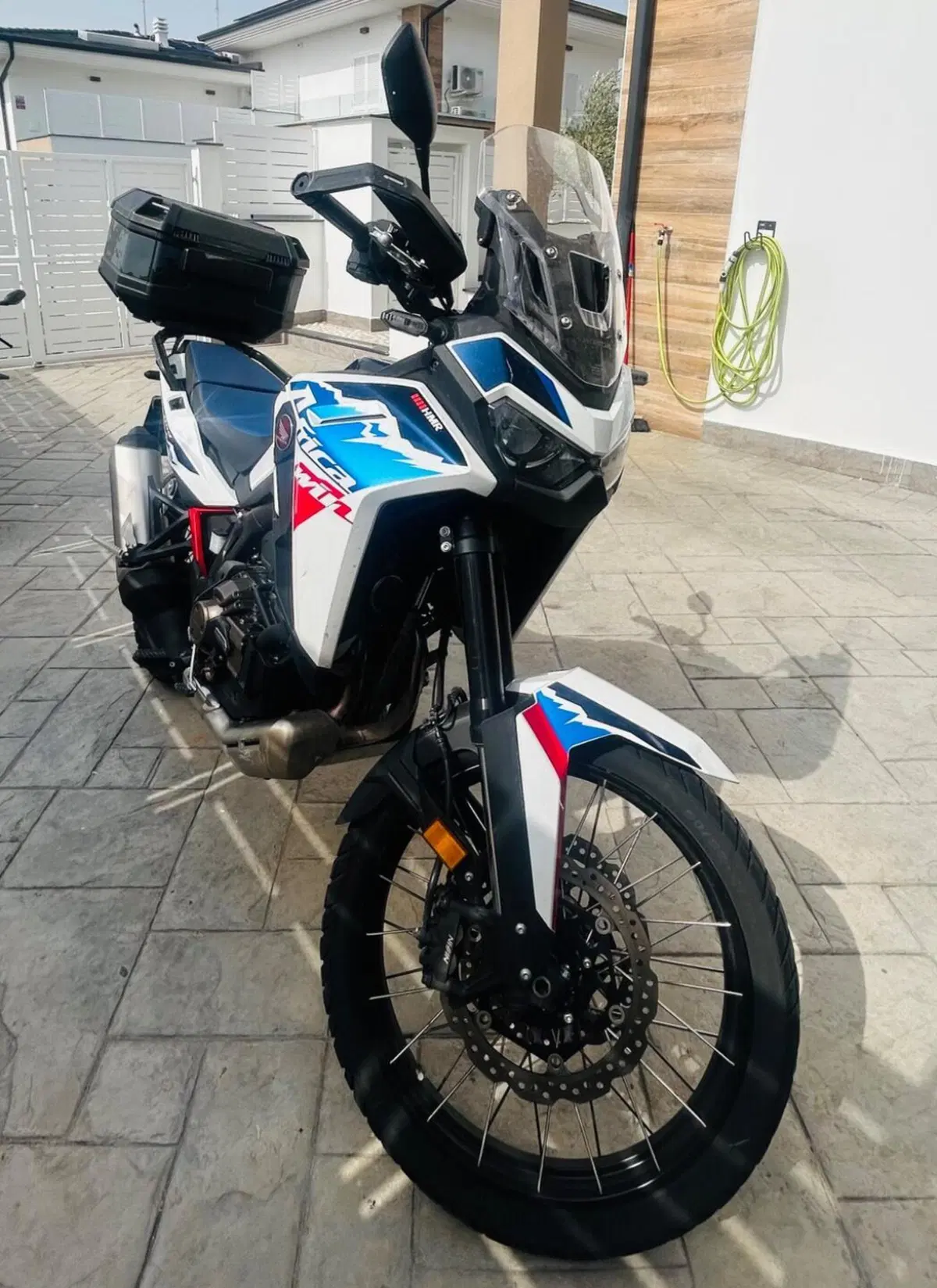Honda Africa Twin CRF 1100L ES DCT (2024 - 26) (3)