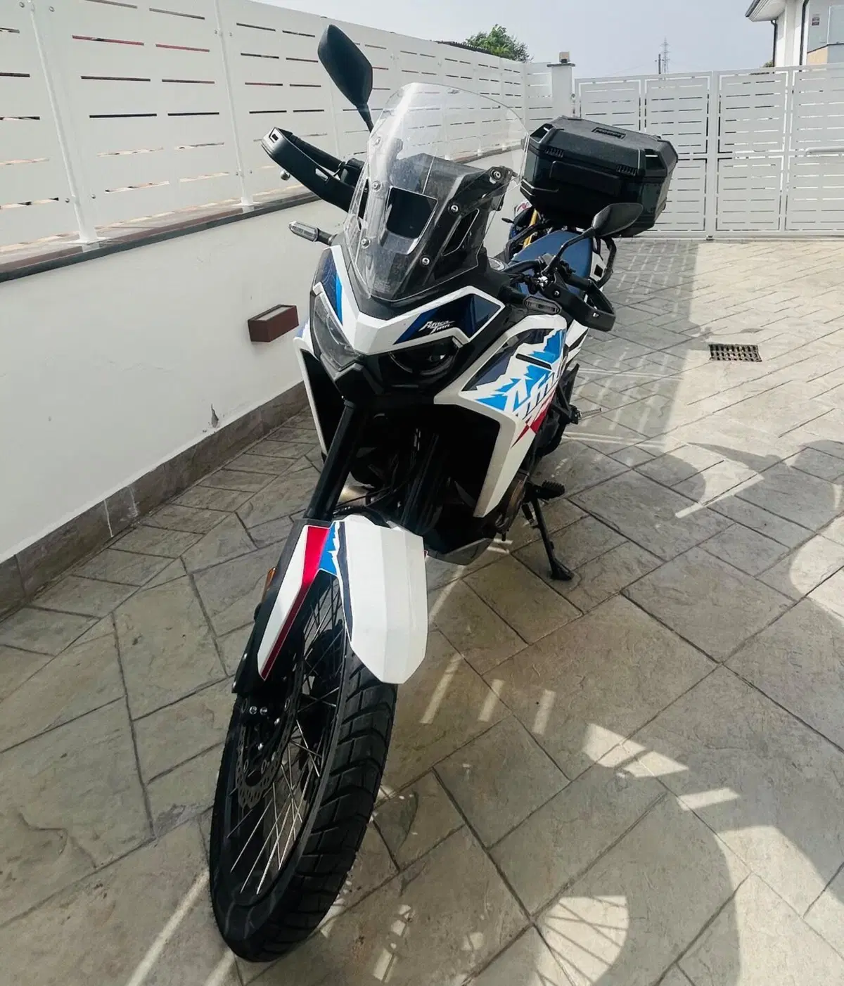 Honda Africa Twin CRF 1100L ES DCT (2024 - 26) (4)