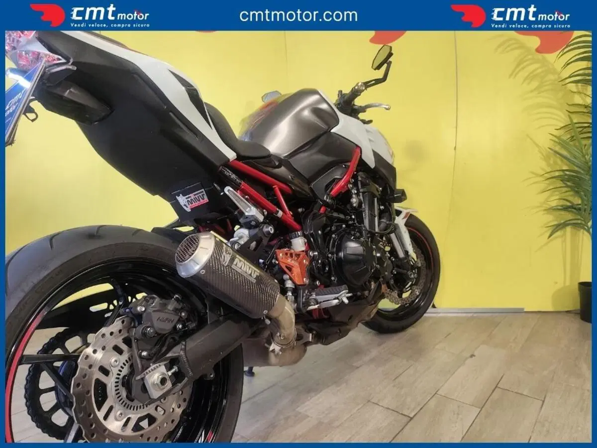 Kawasaki Z 900 (2021 - 24) (8)