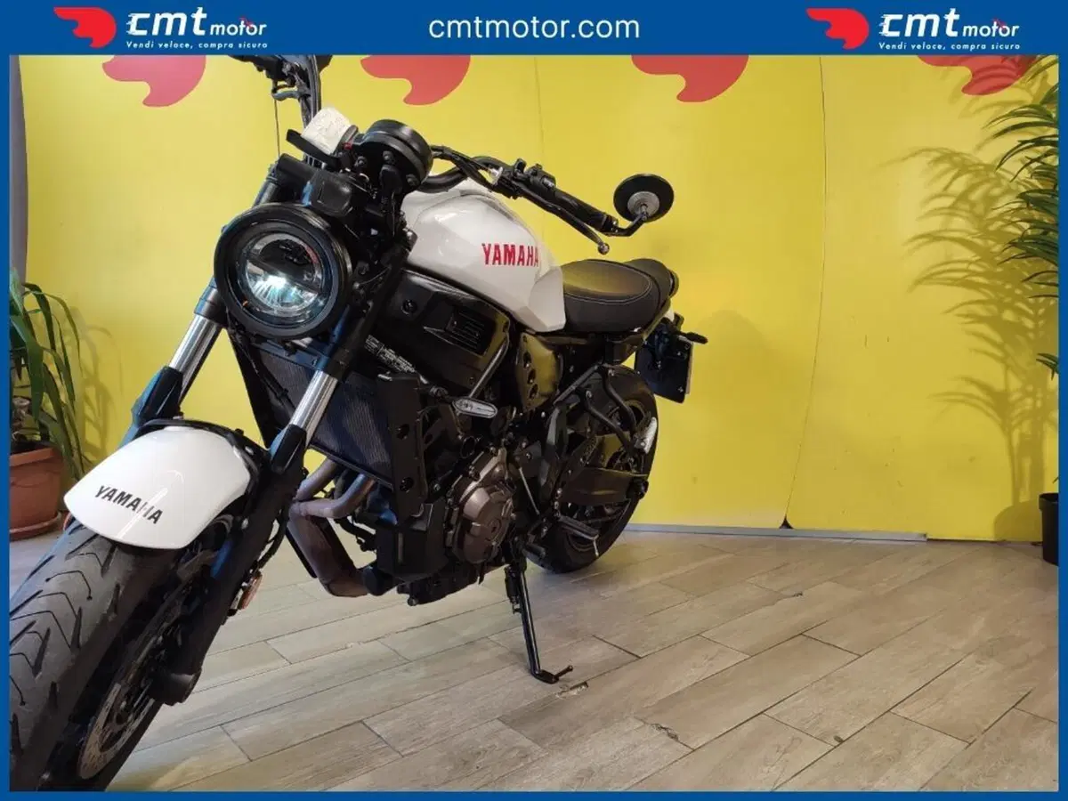 Yamaha XSR 700 (2022 - 26) (7)