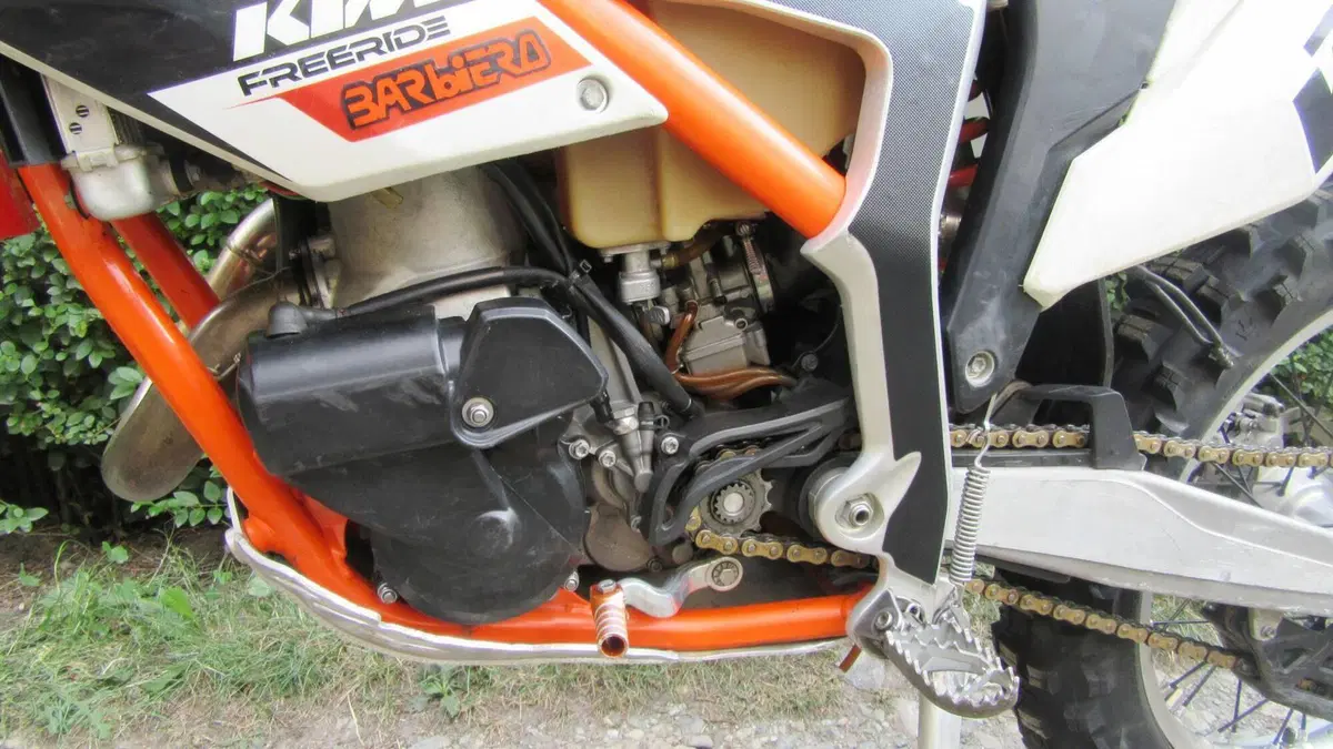 KTM Freeride 250 R (2013 - 17) (8)