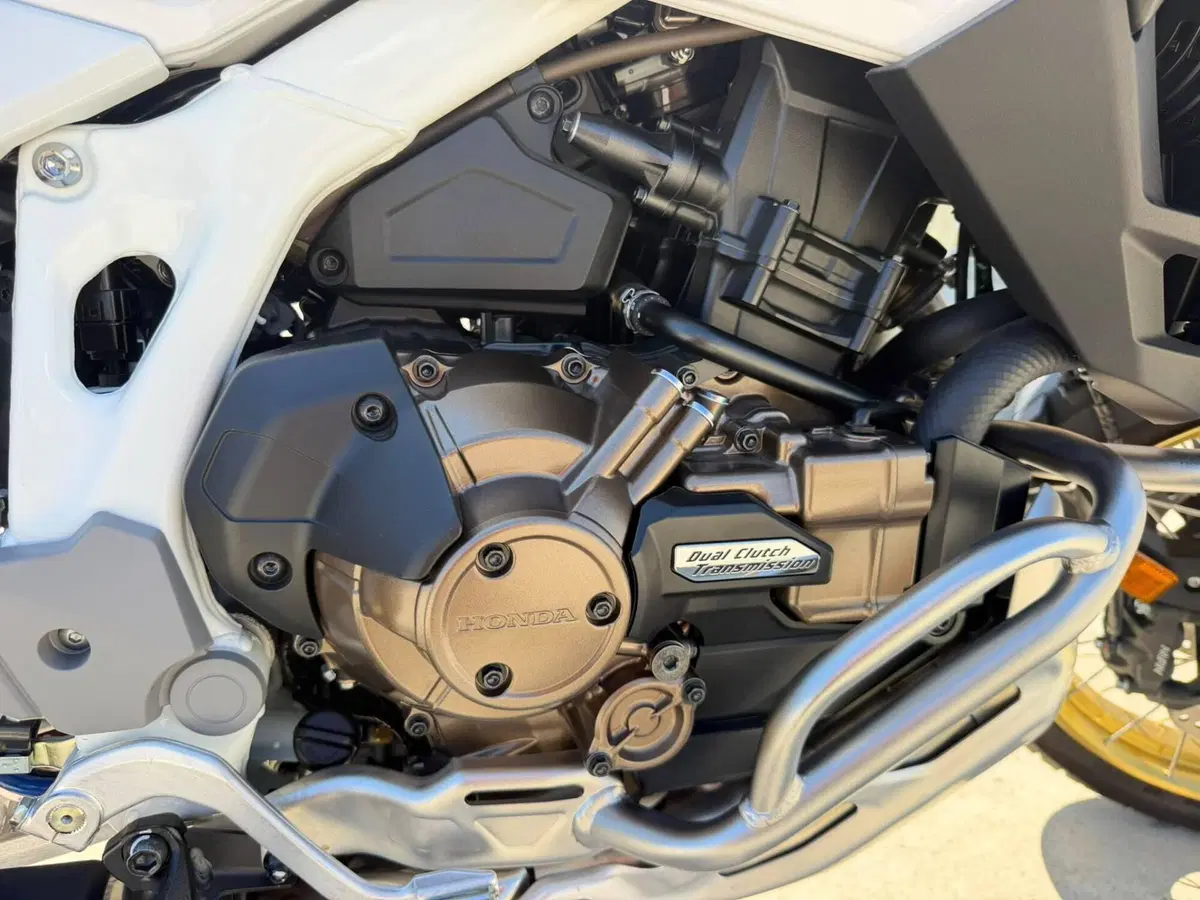 Honda Africa Twin CRF 1100L Adventure Sports Travel Edition (2024 - 26) (9)