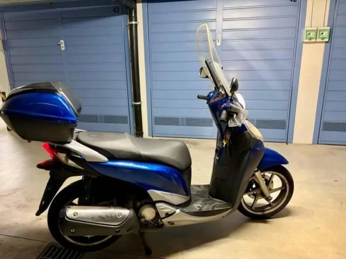 Honda SH 300 i (2011 - 14) (2)