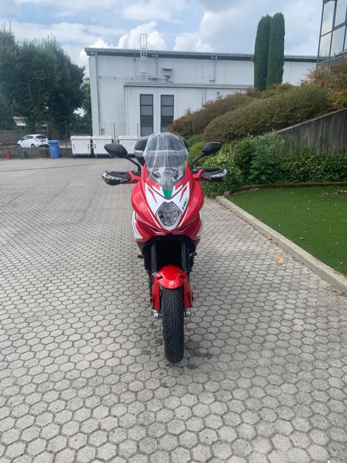 MV Agusta Turismo Veloce 800 RC SCS (2022 - 26) (5)