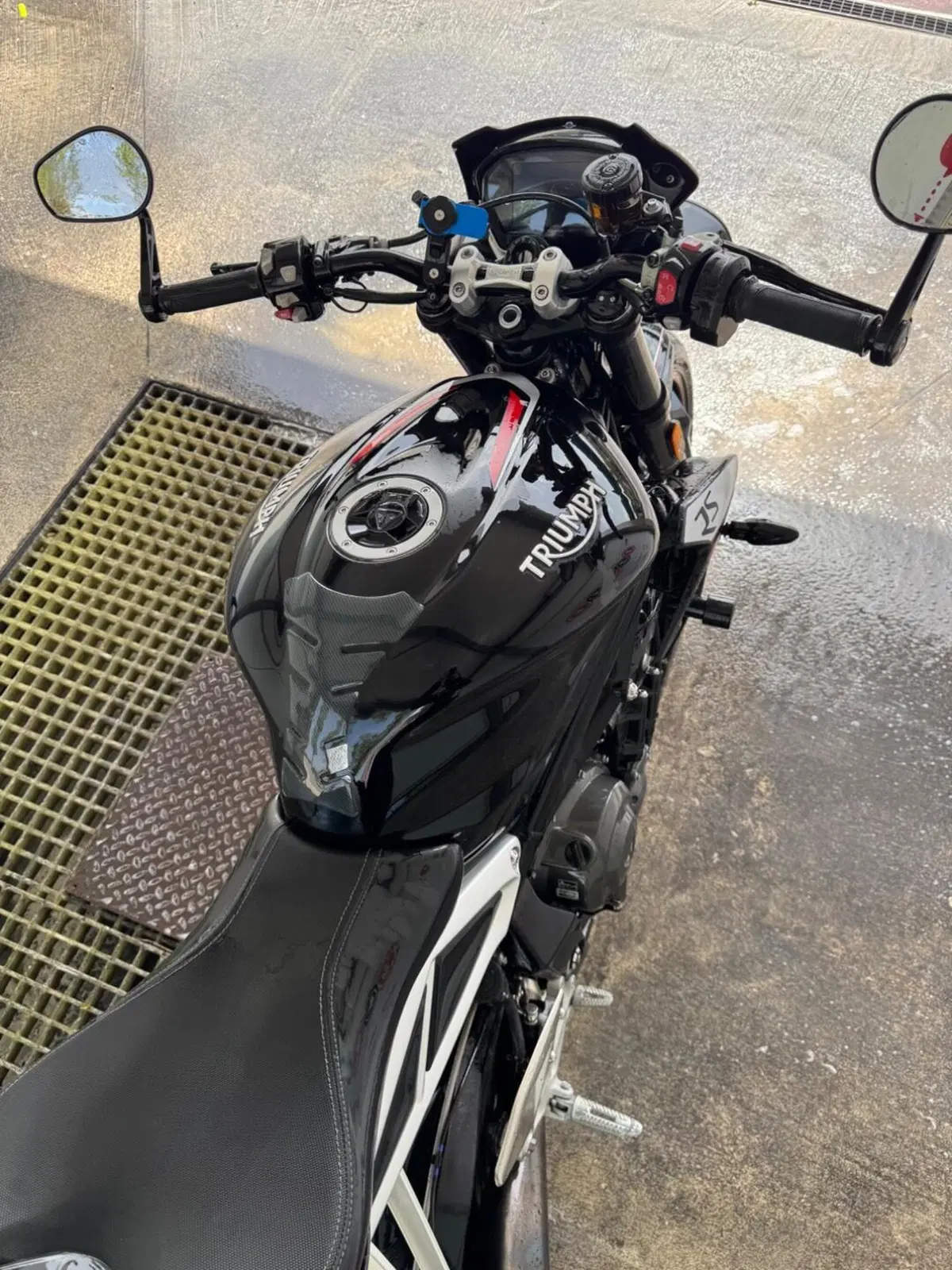 Triumph Street Triple RS (2017 - 19) (4)