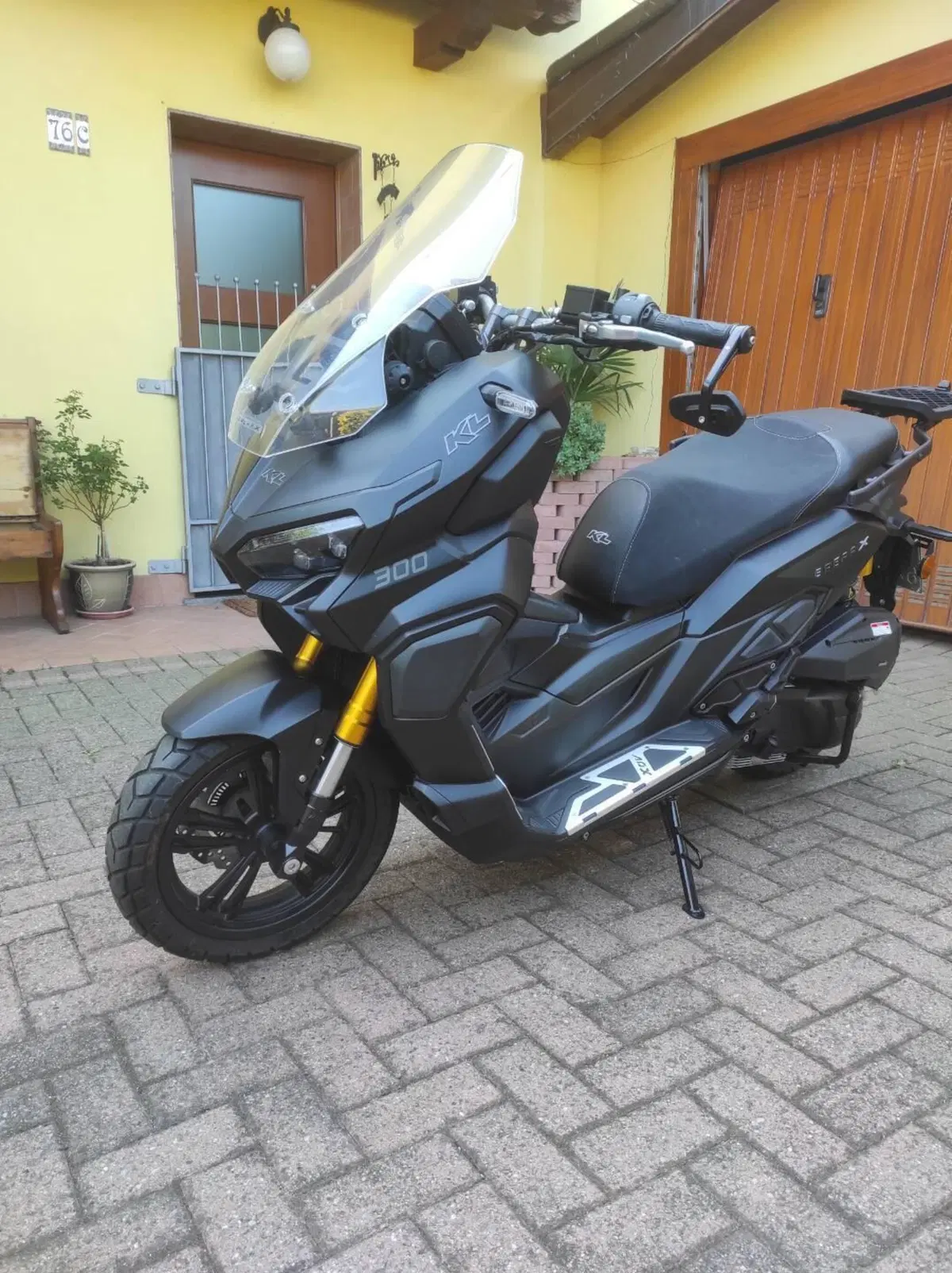Kl Brera X 300 (2025 - 26) (4)
