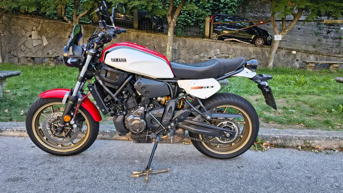 Yamaha XSR 700 (2022 - 26) (2)
