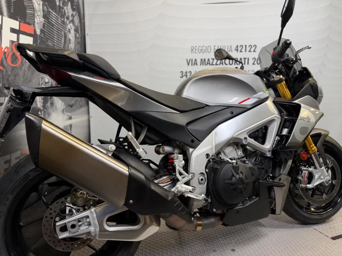 Aprilia Tuono V4 (2021 - 24) (3)