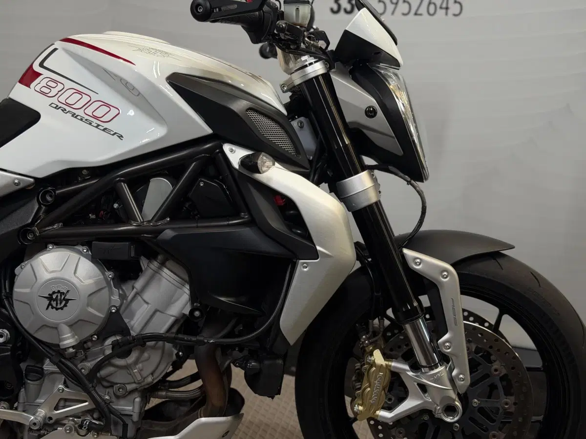 MV Agusta Dragster 800 (2014 - 19) (3)